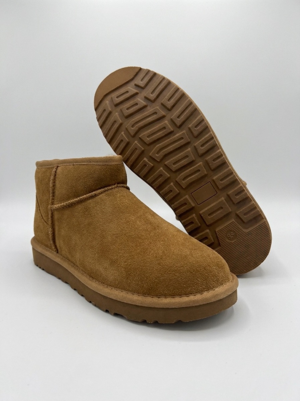NWT Bruno Marc Chestnut Suede Mini Ankle Winter Boots Size 9.5